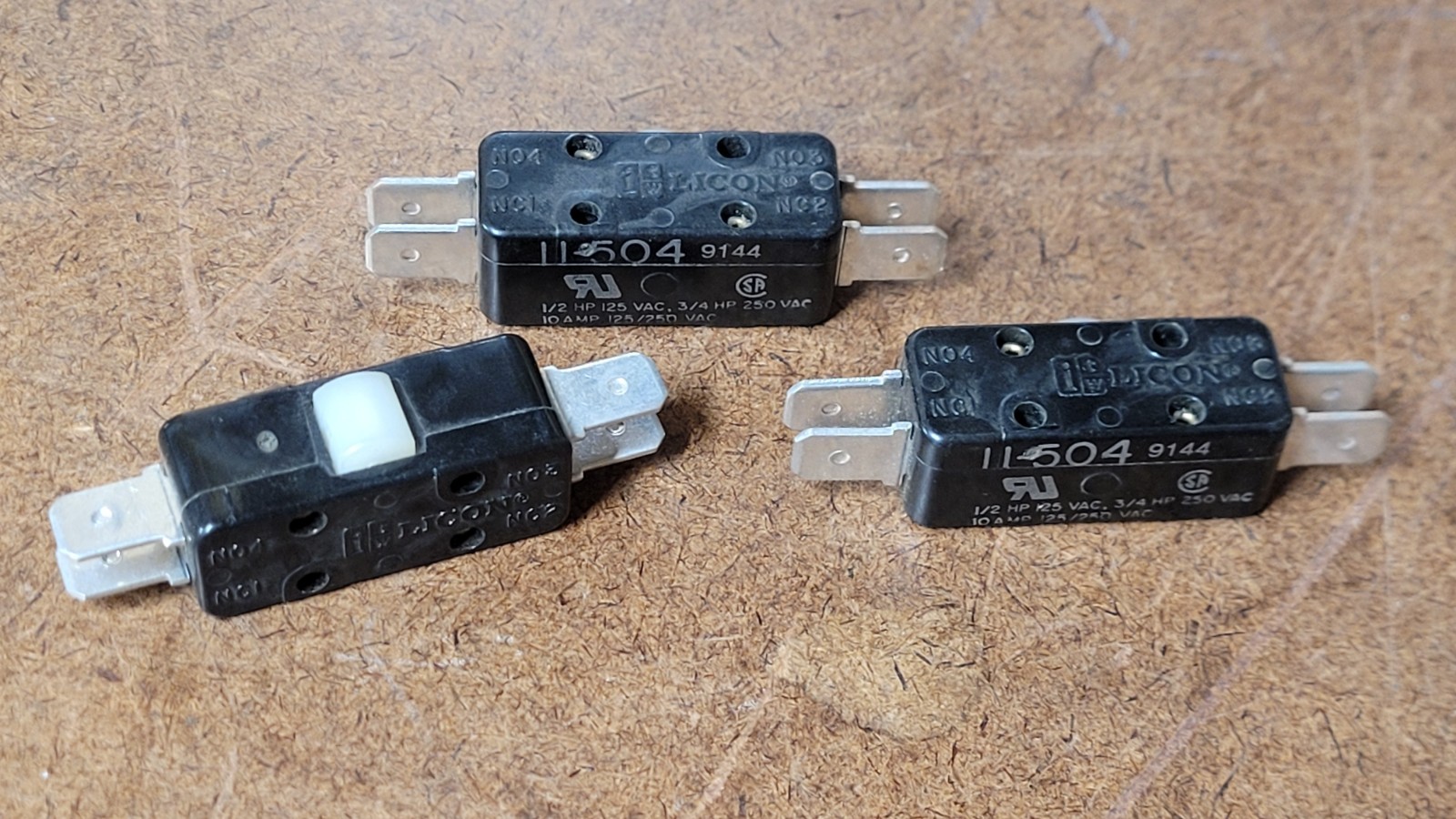 Lot Of 3 Licon 11-504 Snap Action Switches 1NO 1NC 10A 250VAC