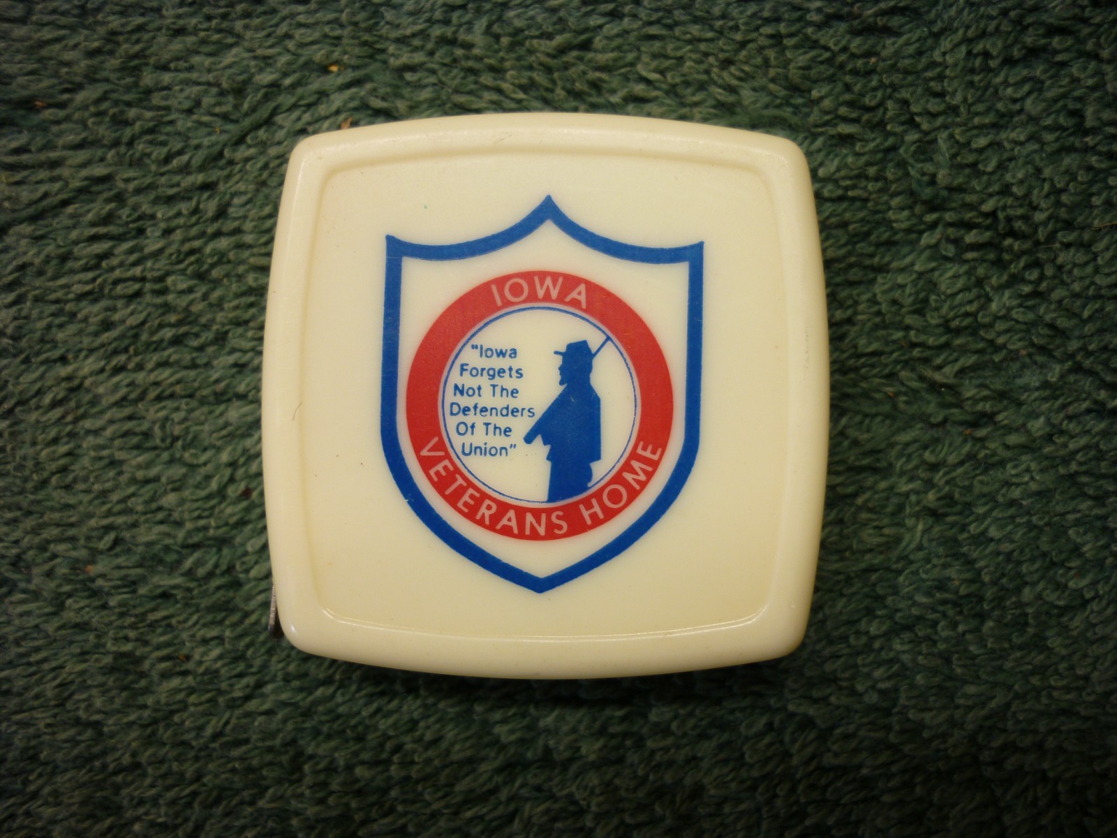 SMALL BARLOW TAPE MEASURE IOWA VETERANS HOME "IOWA FORGETS NOT THE DEFENDERS...