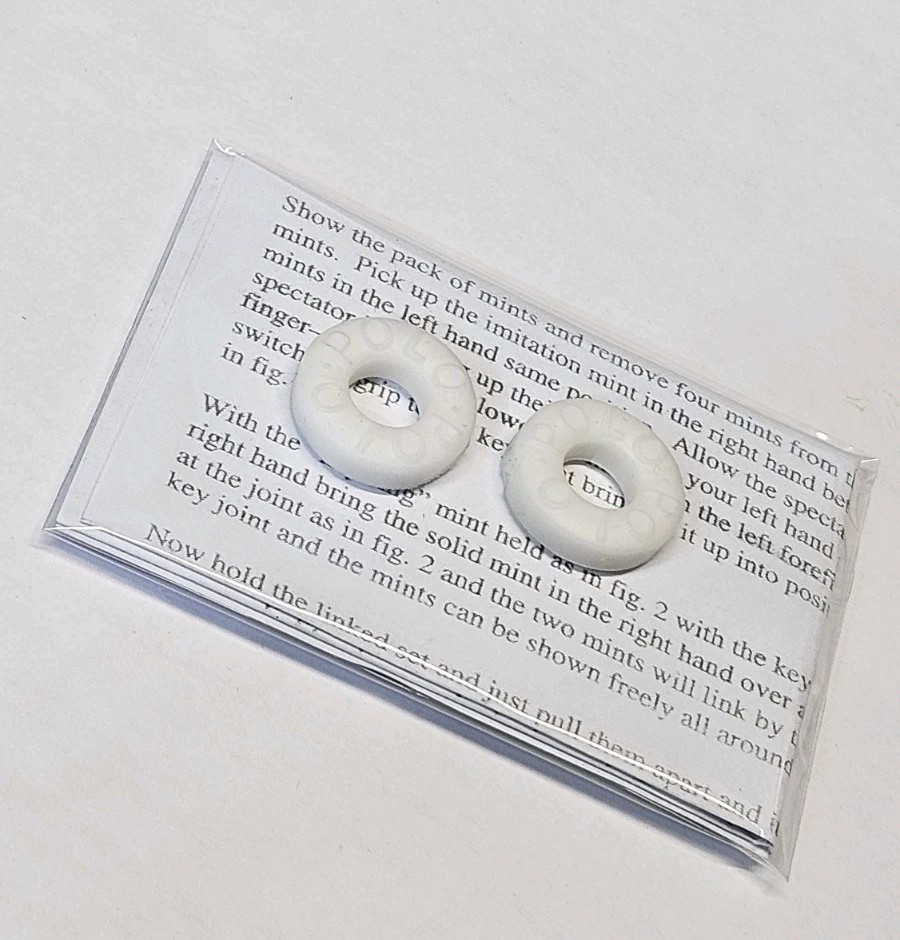 Linking Candy Mints - Visual Magic Trick - Close-up Illusion