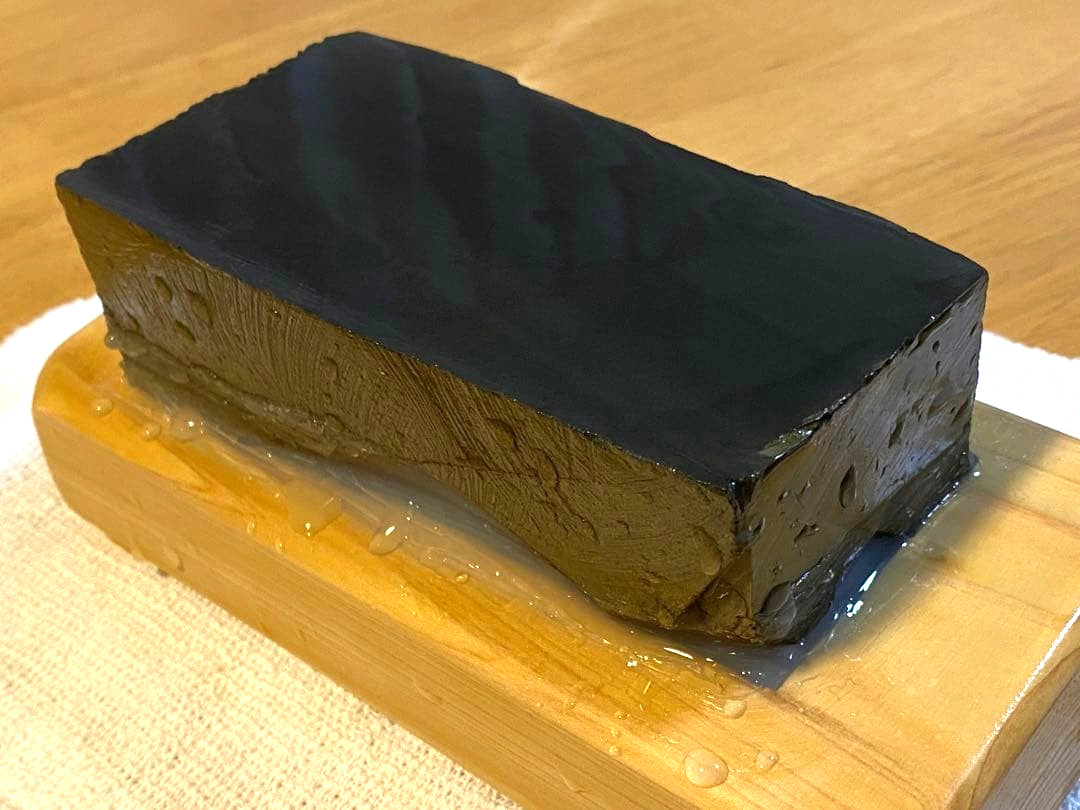 JNAT Asagi Karasu Shohonyama Kyoto Japanese Natural Whetstone with Base 1384g