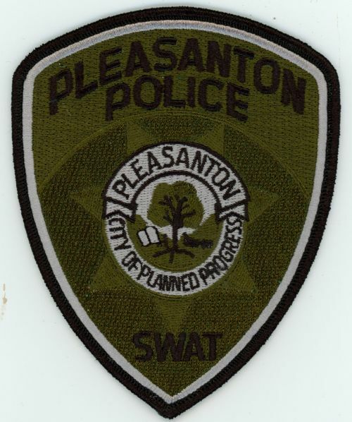 CALIFORNIA CA PLEASANTON POLICE SUBDUED SWAT STYLE NICE SHOULDER PATCH SHERIFF