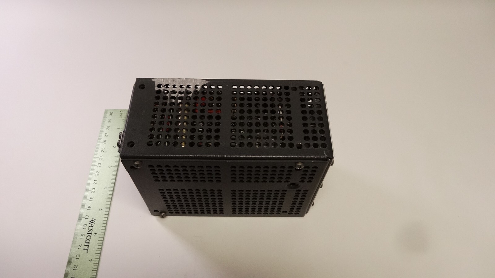 Lambda Regulated Power Suppl Model LM219