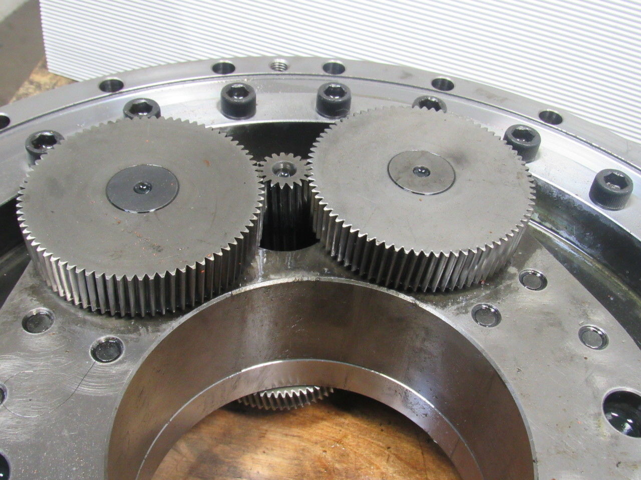 ABB IRB 6400 S Axis Pallet Manipulator 1 Axis Gear Reducer