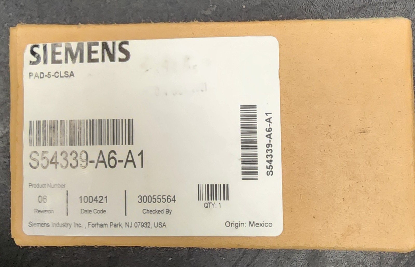 SIEMENS PAD-5-CLSA - NAC Expander Main Bd Addressable brand new in box