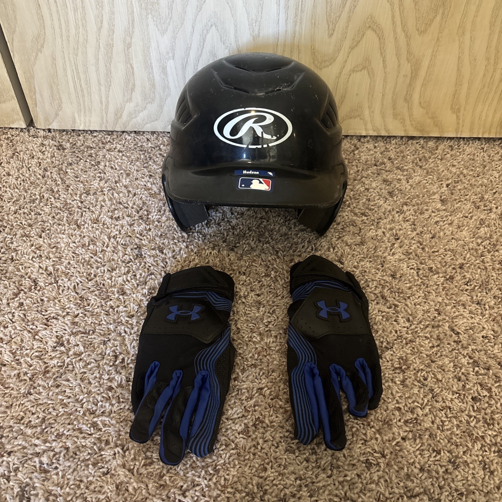 Rawlings Youth Baseball Helmet 6 1/4 & under Armour Youth Baseball Gloves