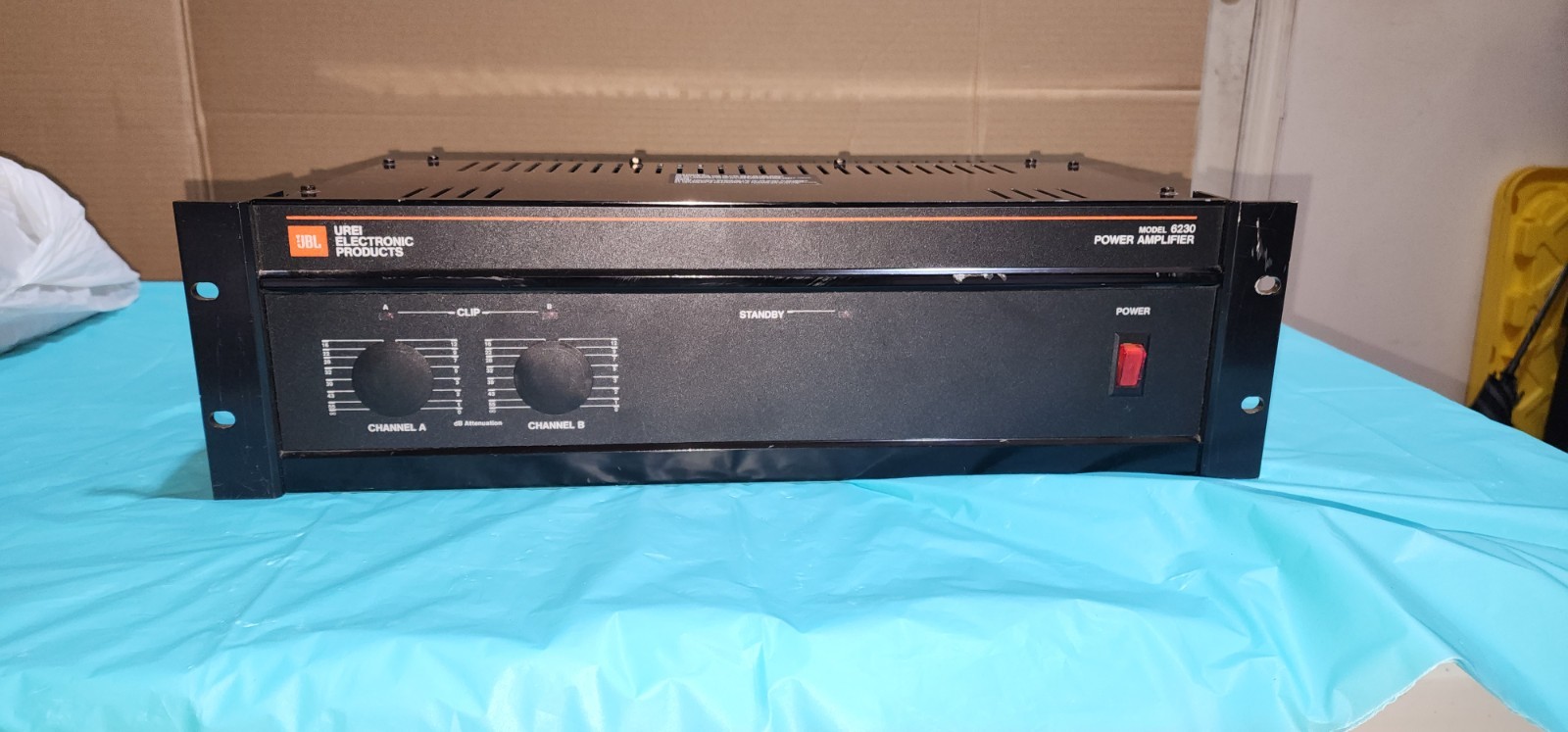 JBL UREI Model 6230 POWER AMPLIFIER AMP Two Channel Rack Mount