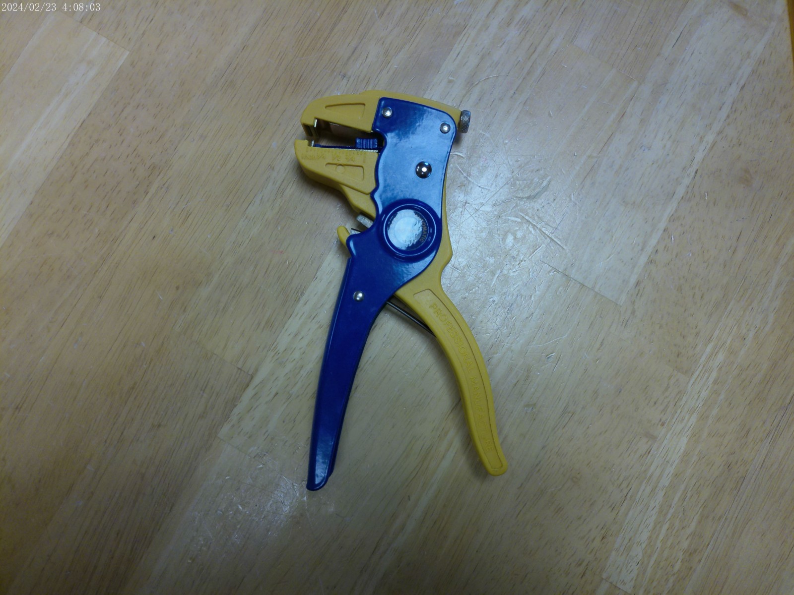 7" SELF ADJUSTING MULTI GAUGE AUTOMATIC WIRE STRIPPER/CUTTER  GC ELECTRONICS
