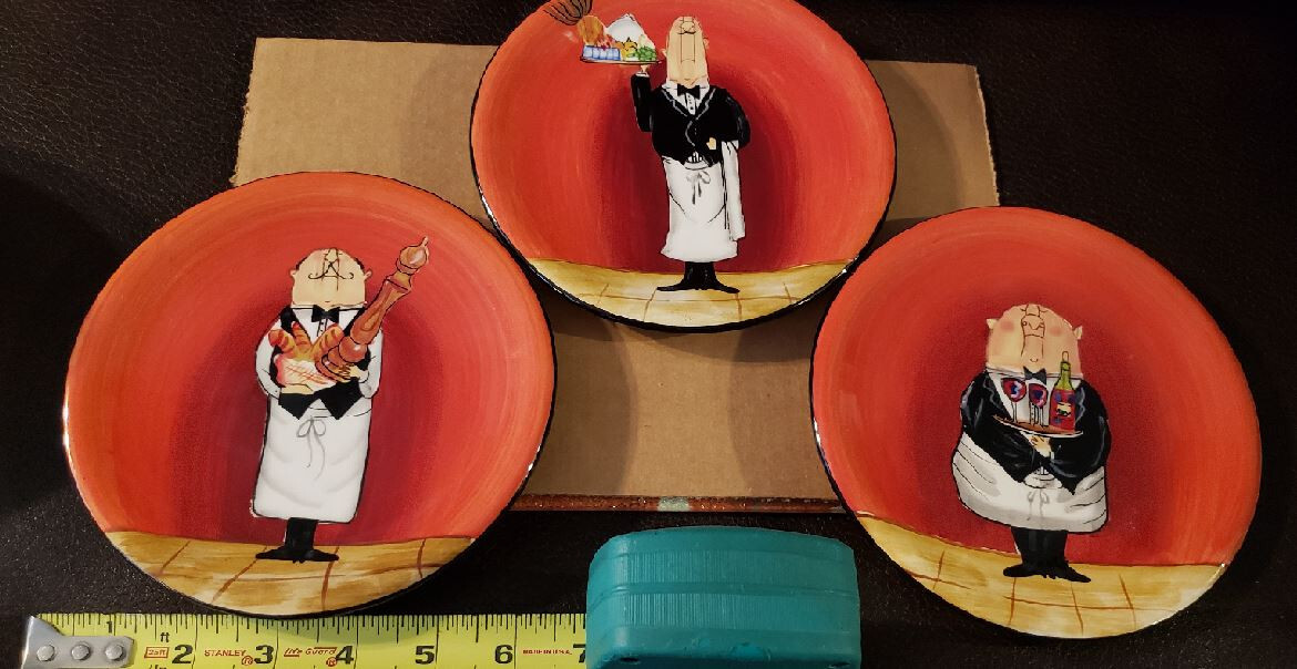 beautiful salad dishes - about 6" in diameter - see pics