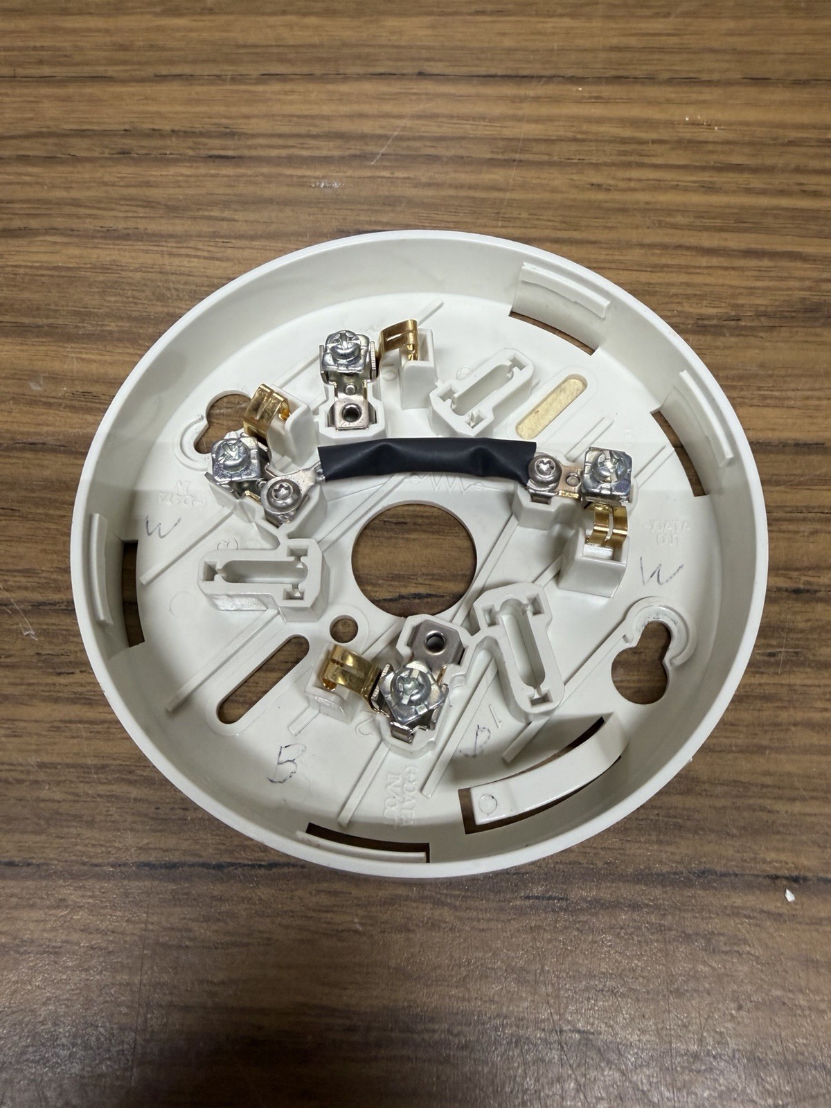 Edwards SIGA-SB Signature Series Smoke Detector Base EST, ADT, Siemens, Landis