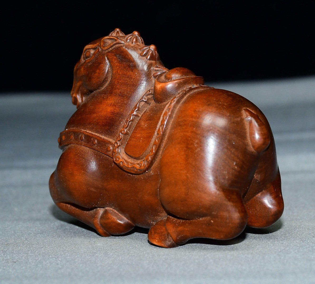 Exquisite Small Leaf Boxwood Tang Horse Ornament