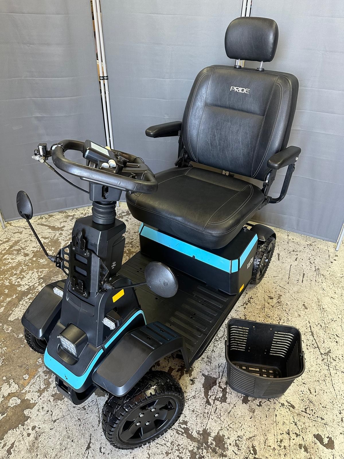 2024 Used Pride Mobility PX4 22X20-22" 4 Wheel Electric Scooter 500 LBS