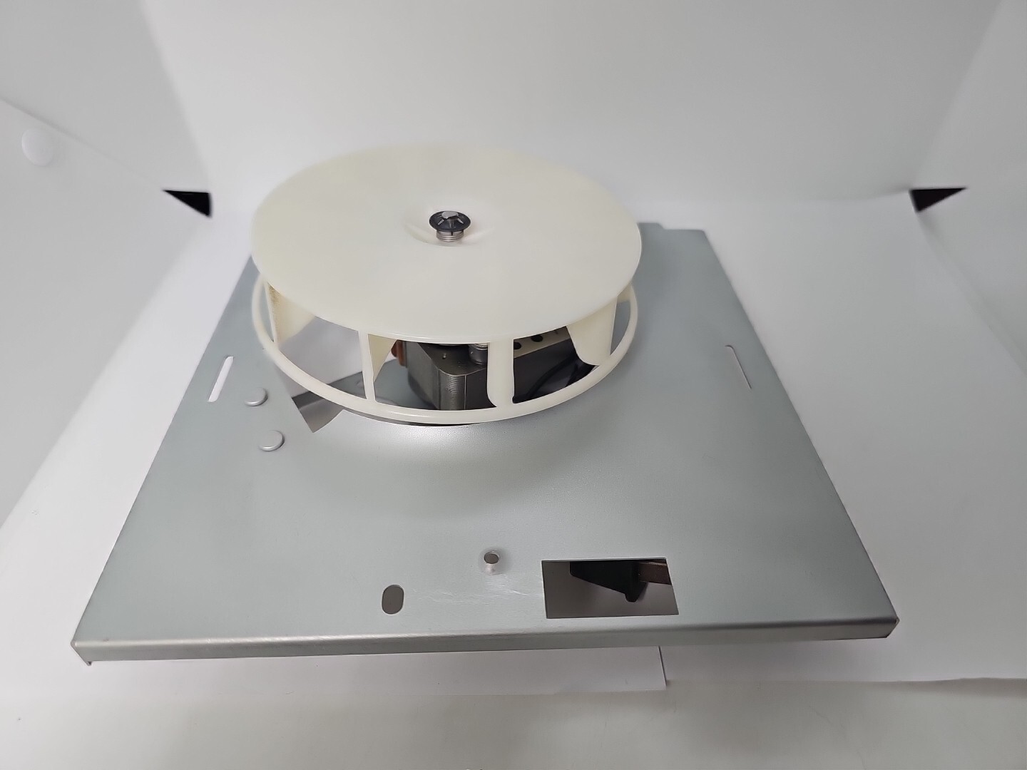 BROAN S97005045 Exhaust Fan Motor and Wheel Assembly