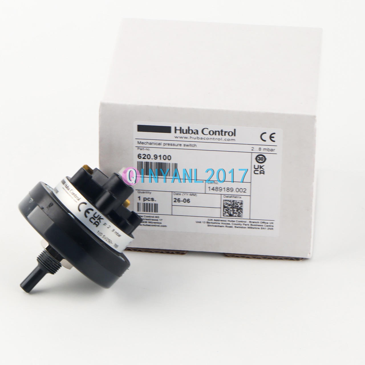 1PCS New Huba Control 620.9100 2-8MBAR pressure switch with casing