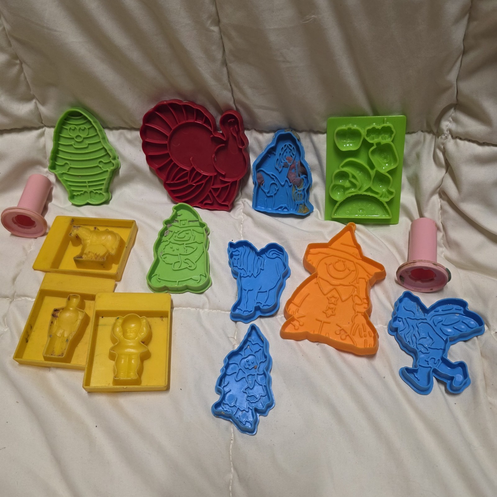 Lot Vintage 1980s Play Doh Molds Pony & Kids Witch Scarecrow Turkey Apple