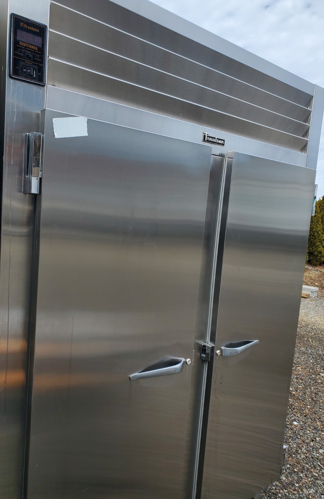 USED Traulsen RHT232WUT 2 Door Solid Stainless Steel & Aluminum Refrigerator