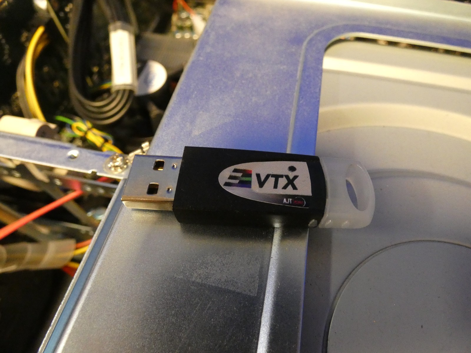 Click Effects Crossfire Broadcast Server for Parts (No Operating System)