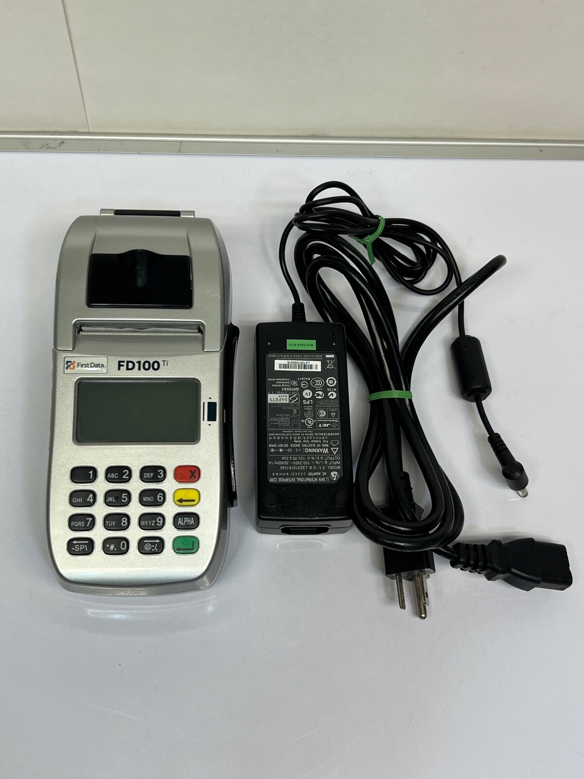 First Data FD100ti Silver Credit Card Terminal - Power cord