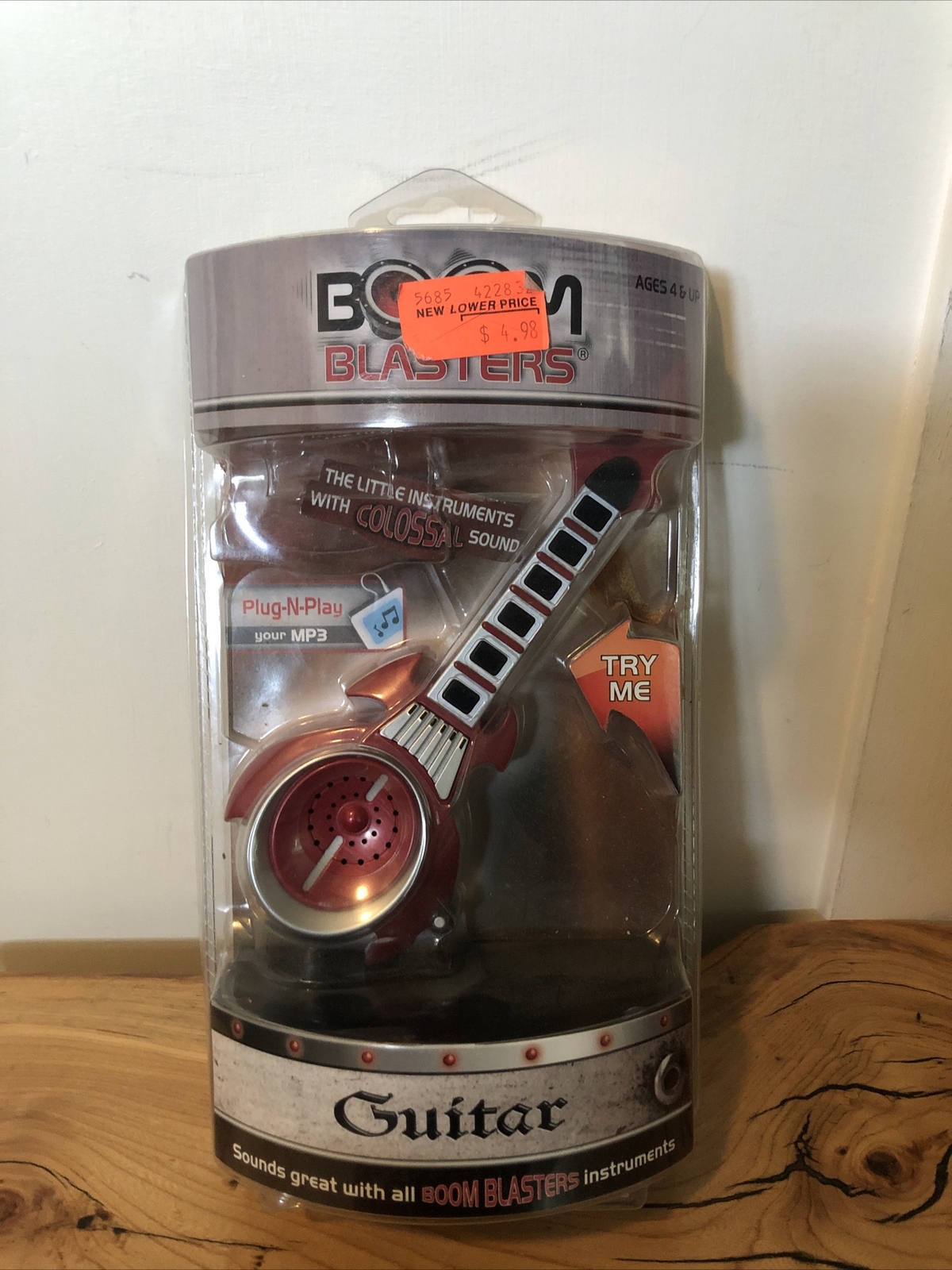Boom Blasters Guitar ITEM NO BBG01-NI  “Plug-n-play” MP3 Speaker New With Sounds