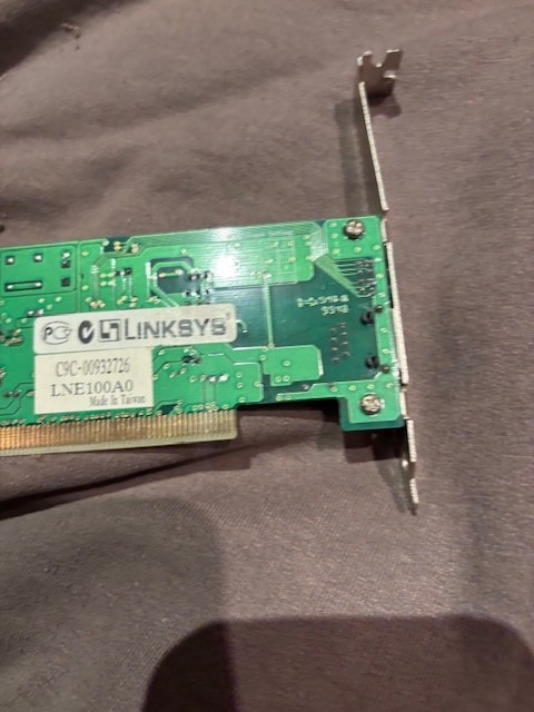 Linksys LNE100AO LNE100A0 Ethernet Adapter