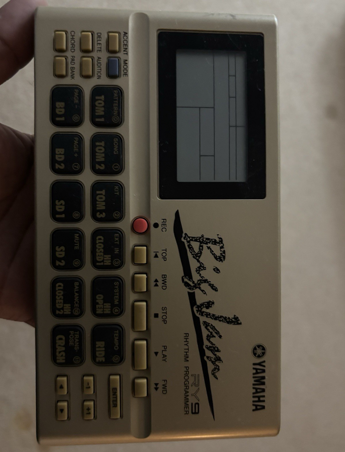 Yamaha RY9 Tabletop Sequencer Rhythm Programmer, Battery Powered, MIDI I/O