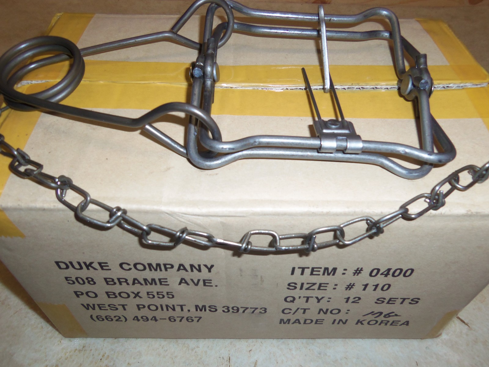 12 Duke 110 Body Gripping Traps 1 Dozen Trapping Weasel Muskrat Mink 0400
