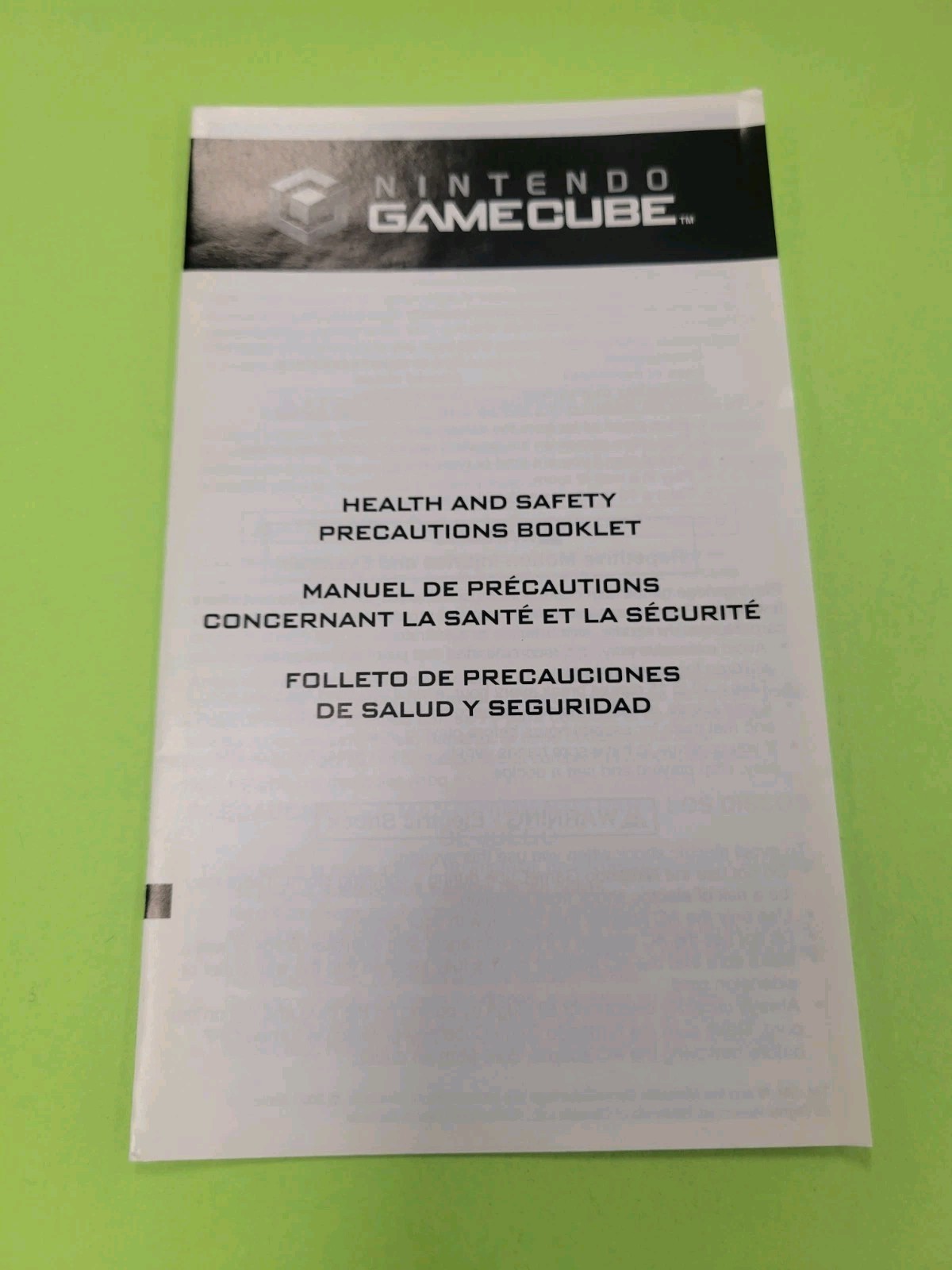 Gamecube Health & Safety Precautions Booklet  (45749E)