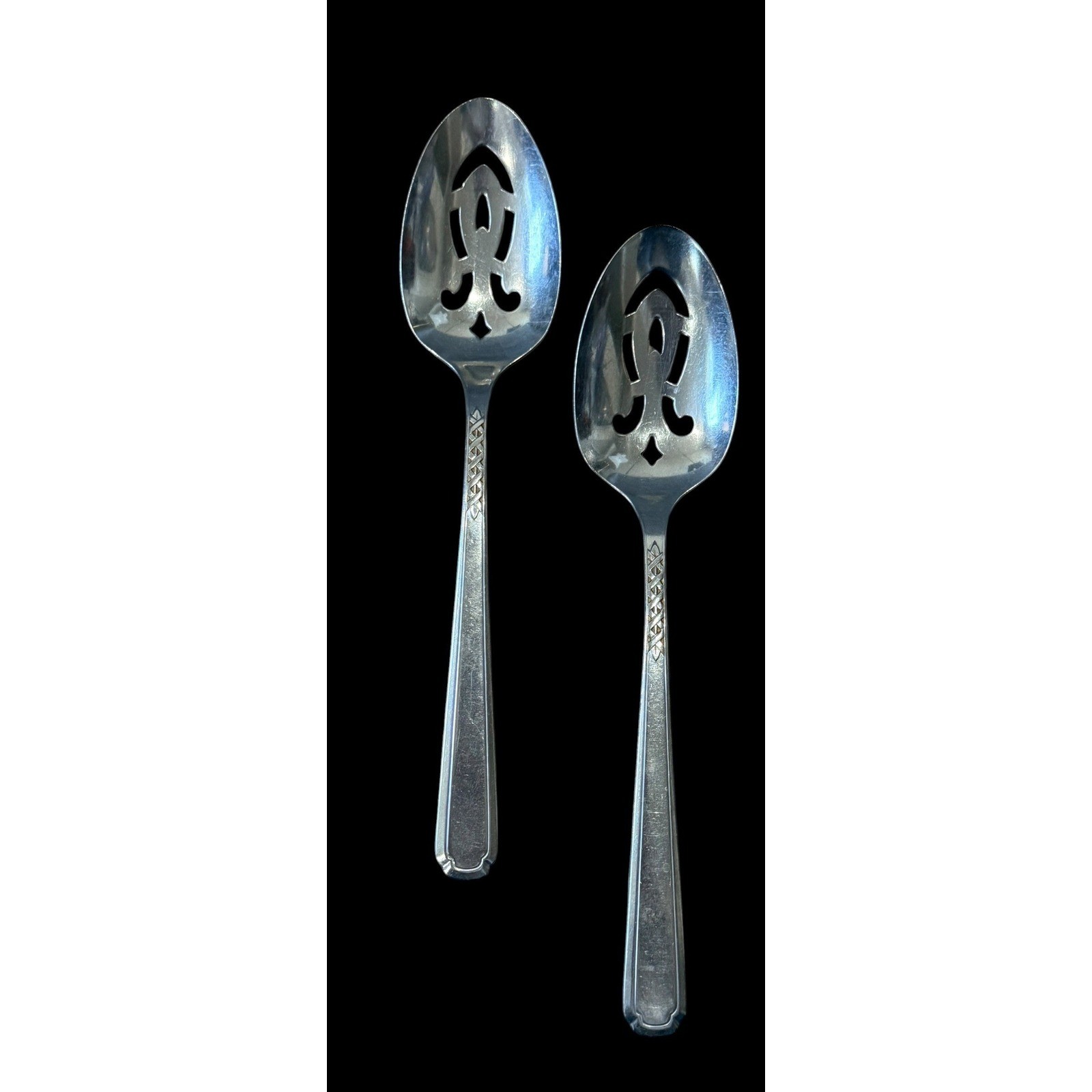 Oneida Flight Criss Cross Stainless Flatware Set 52 Pc Fork Spoon Knife Lot