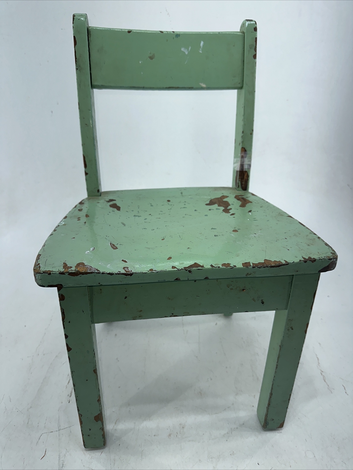 VINTAGE WOODEN CHILDREN'S CHAIR~STURDY HARDWOOD CONSTRUCTION