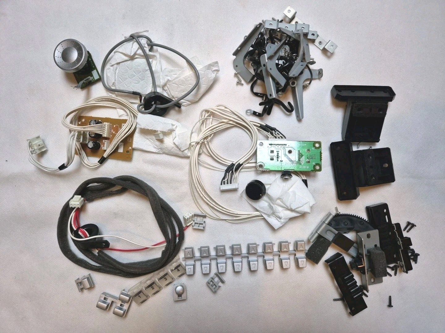 Joblot of Yamaha Tyros 2 Keyboard Parts for Replacement, Repair, Spare