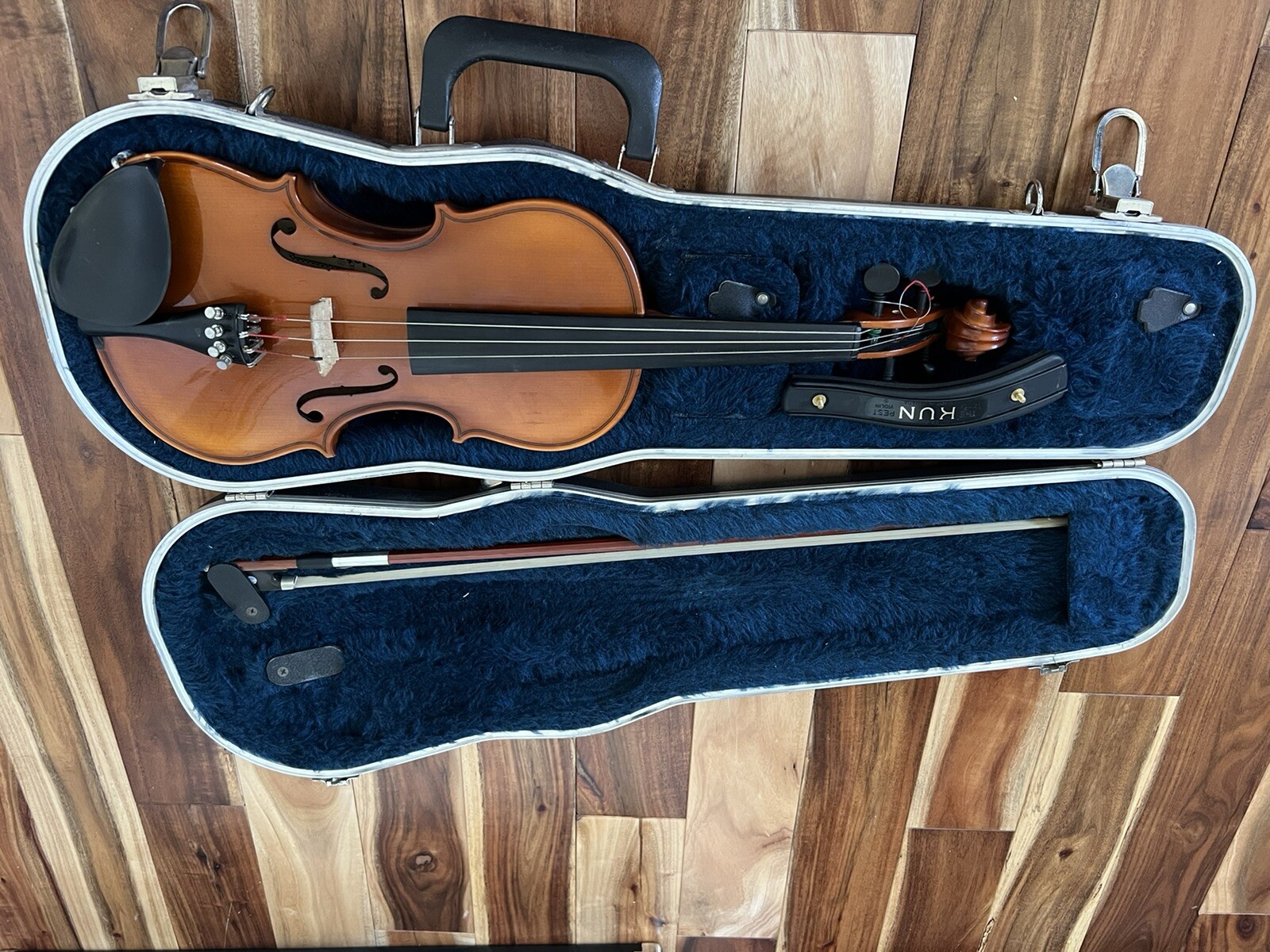 J.Balaton violin