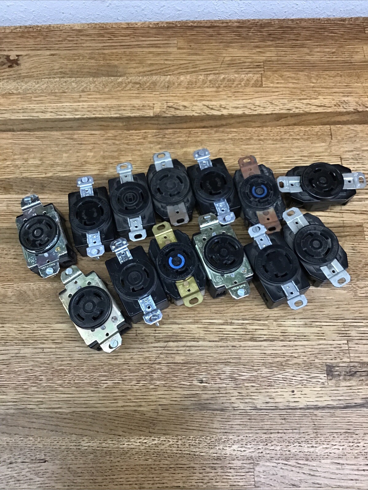(Lot Of 2) NEMA L18-20R, 20 Amp, 120/208Volt, 4 Wire, Devices, Receptacles
