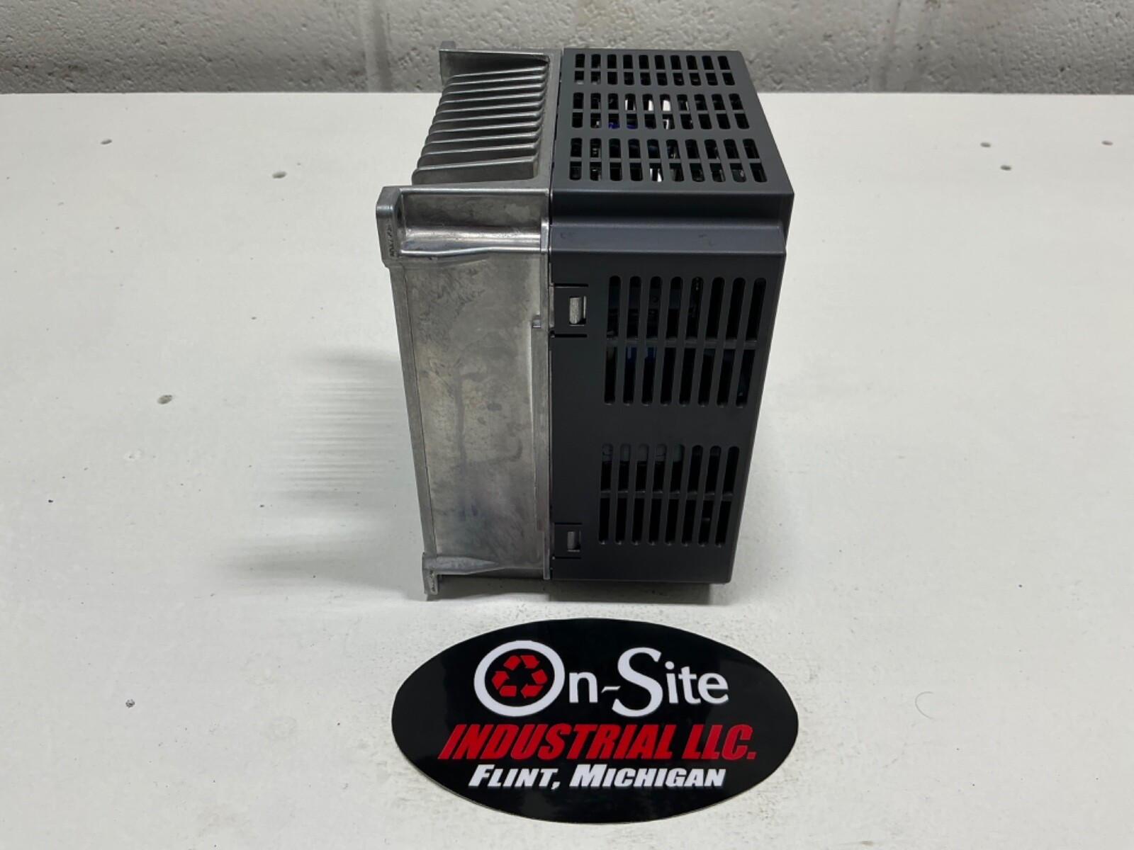 MITSUBISHI FR-E740-0.4K INVERTER DRIVE