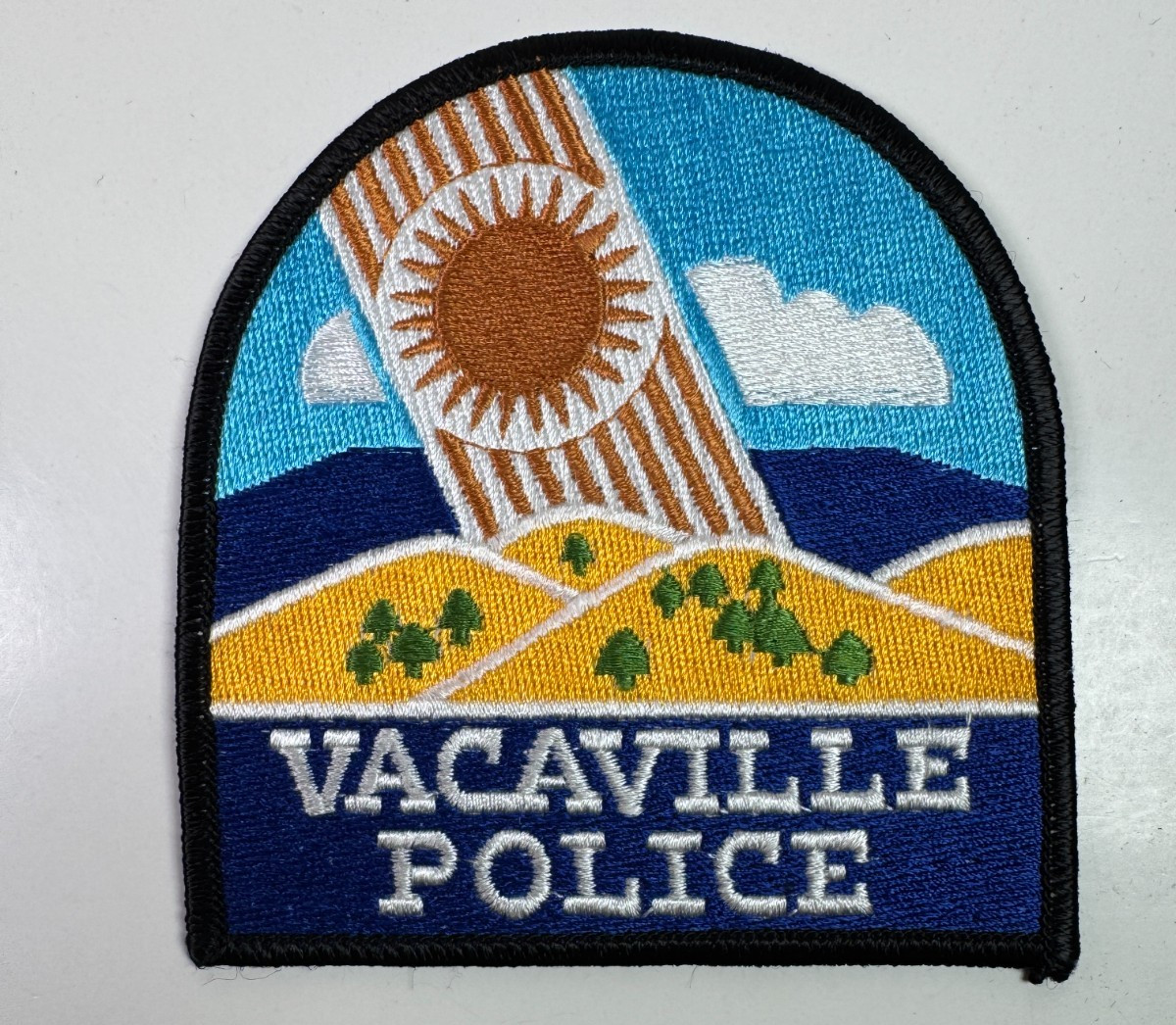 Vacaville California Police Patch B9