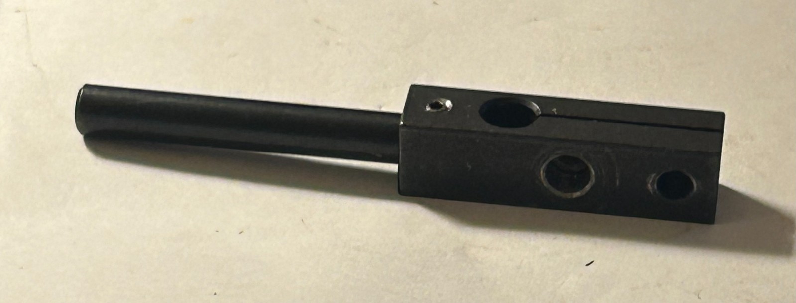 593720 Stud, Yoke