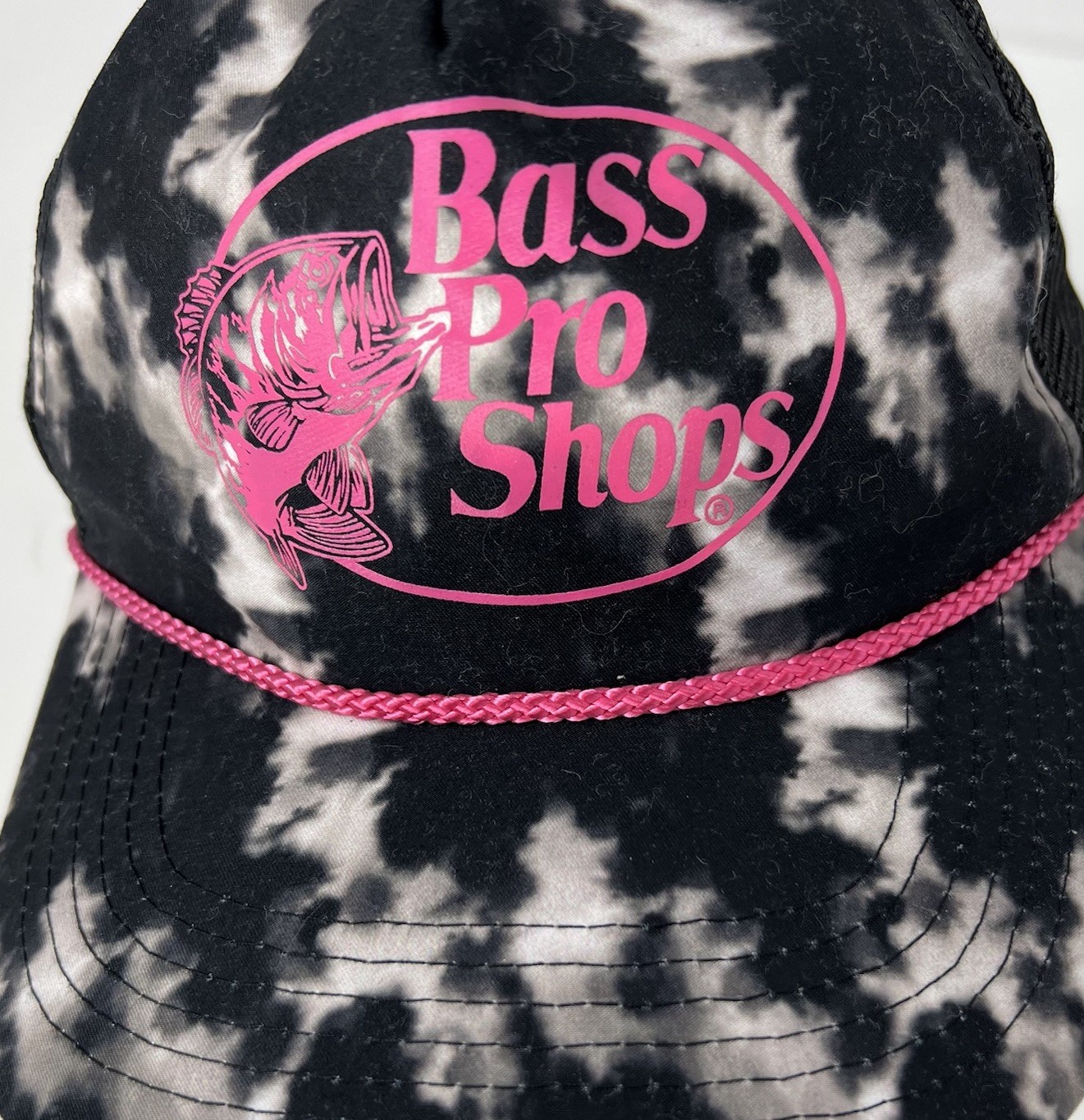 Bass pro women’s snap back hat cap one size Black Pink Cap Mesh