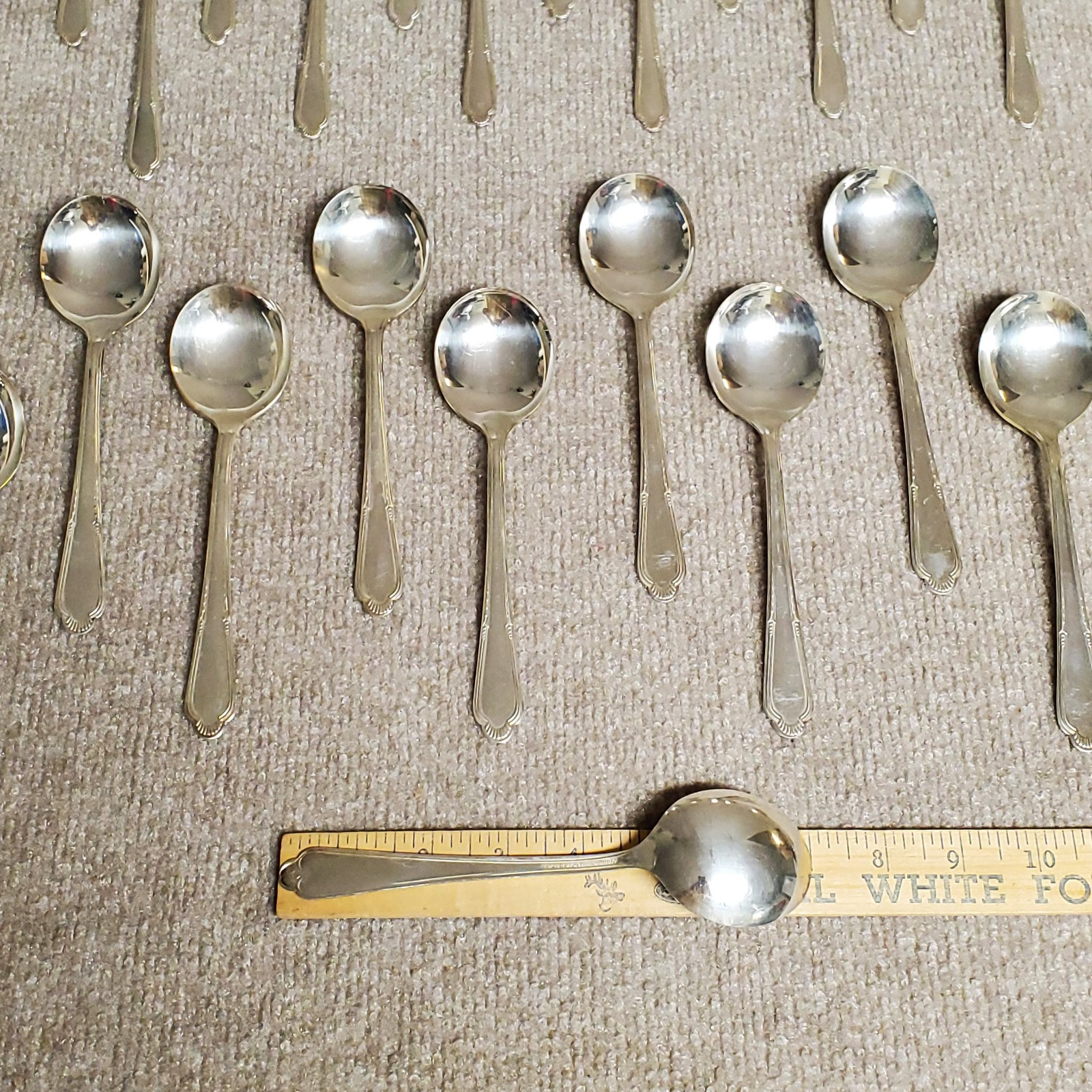 Cunningham Silver Plate Laurel 1934 Silverplate 65 pcs Flatware Silverware