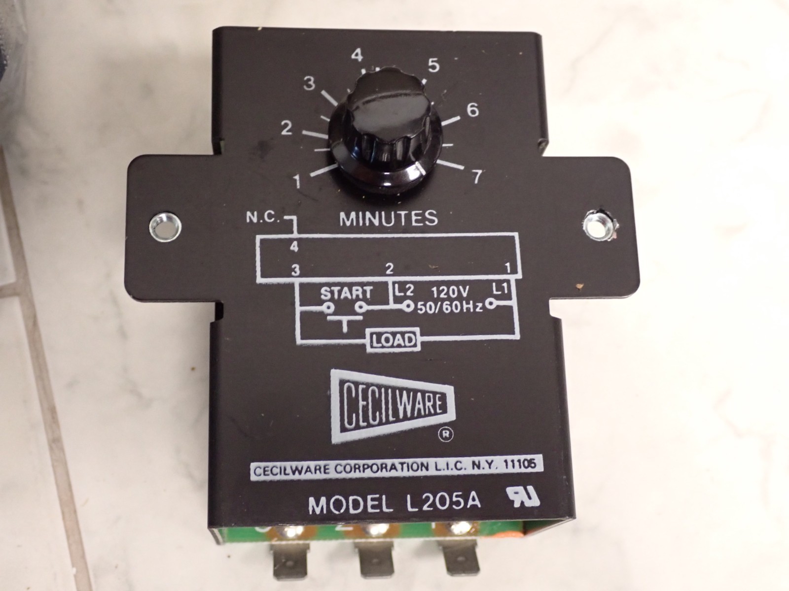 Cecilware Black Solid State Analog Brew Timer, Model L205A