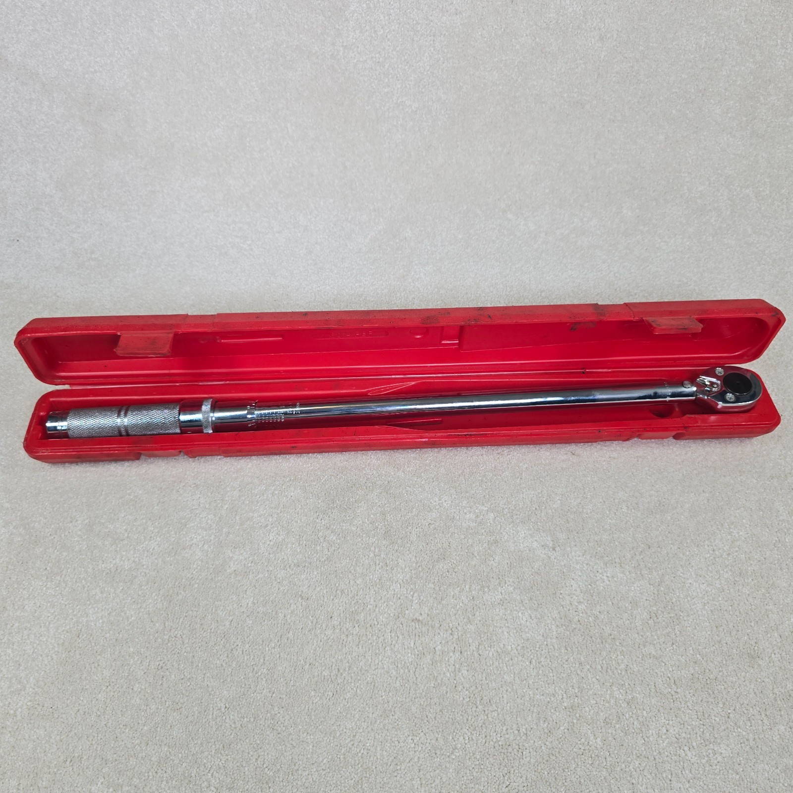 Mac Tools 1/2" Drive Click Torque Wrench 30-250 Ft-Lb Micrometer Case TWV250FC U