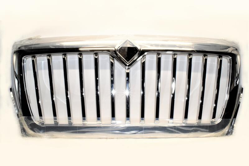 International HV Grille 4129761C91 (610-12428)