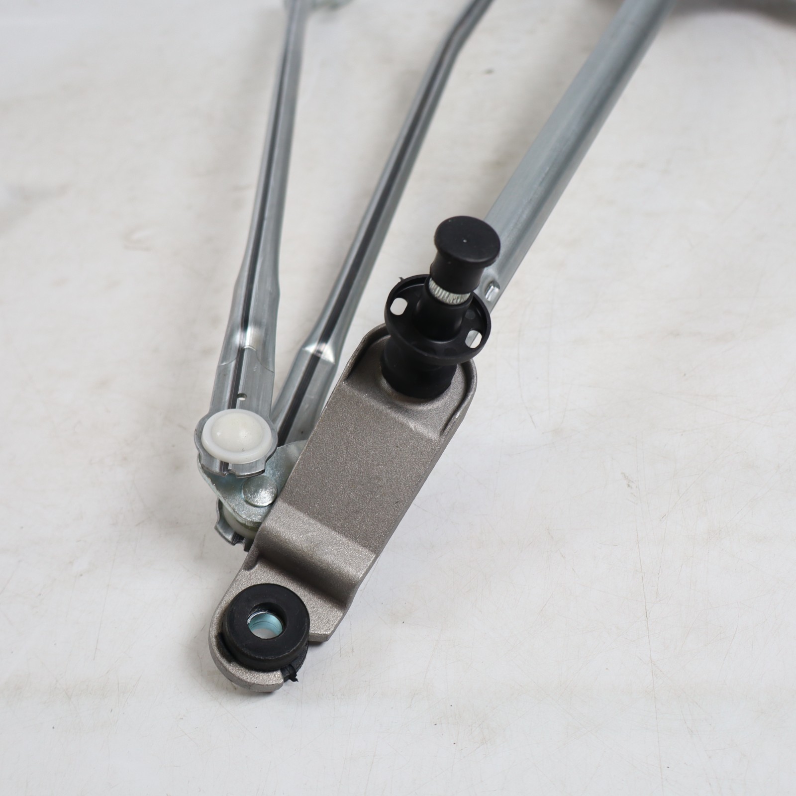 A-Premium Front Windshield Wiper Linkage Assembly NO MODEL INFO, Light Scratches