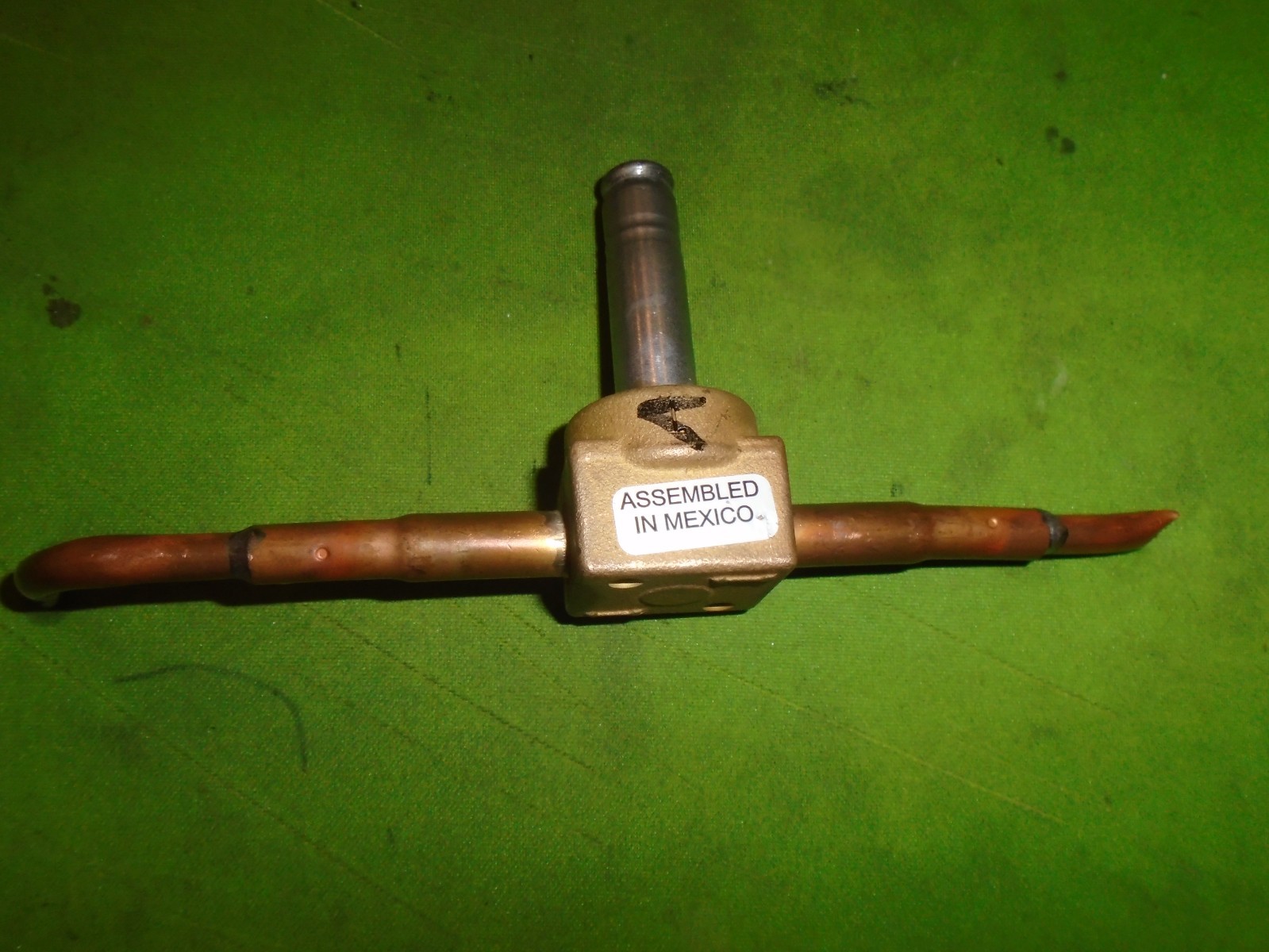 Refrigerant Solenoid Valve EMERSON V2323 100RB2