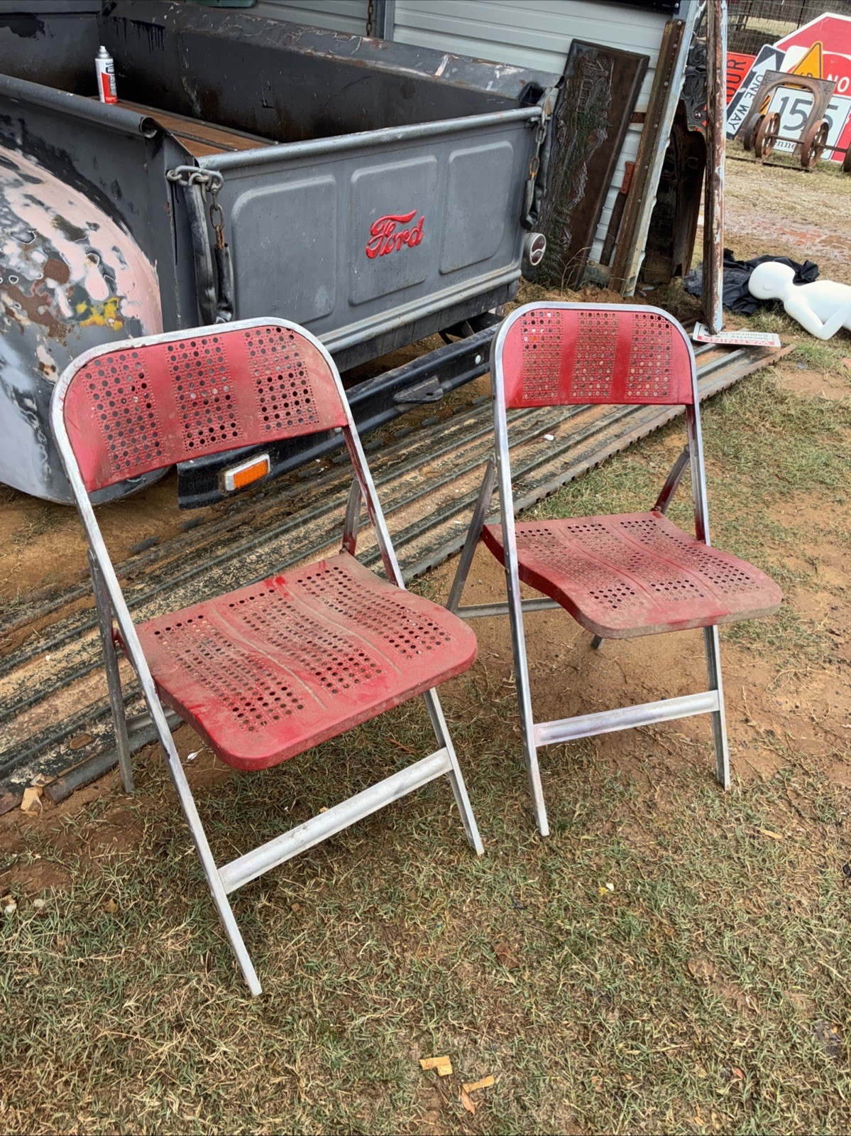 2 Vintage Lyon Red Metal Lattice Folding Chair Made USA Mid Century Modern