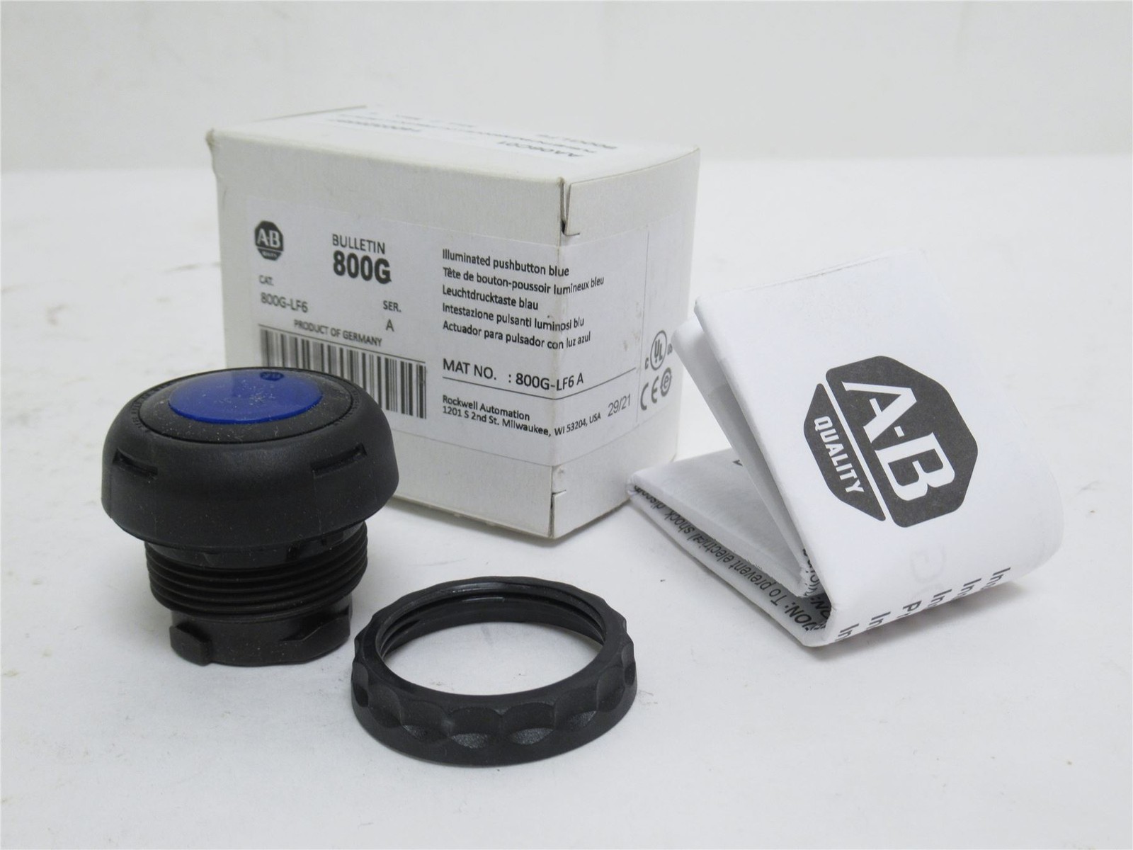 233348 New In Box; Allen-Bradley 800G-LF6 Push Button; Blue; 30mm Momentary