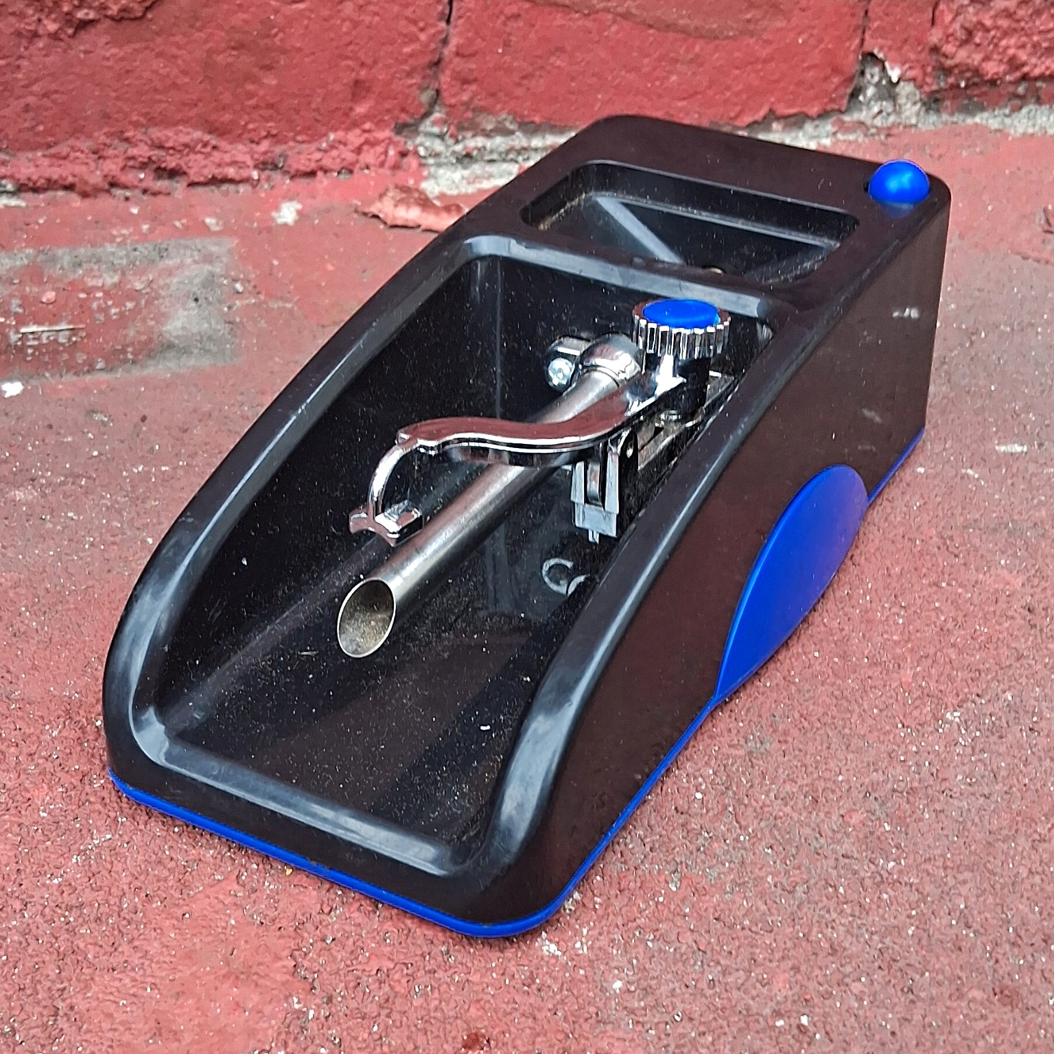 Black & Blue Manual Cigarette Injector Tobacco Roller Rolling Machine