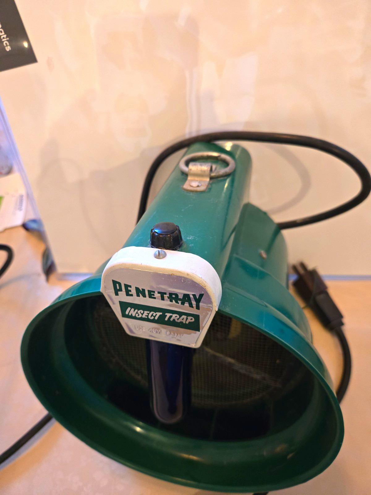 Penetray Electric Insect Trap Bug Zapper, Green Plug-In Unit