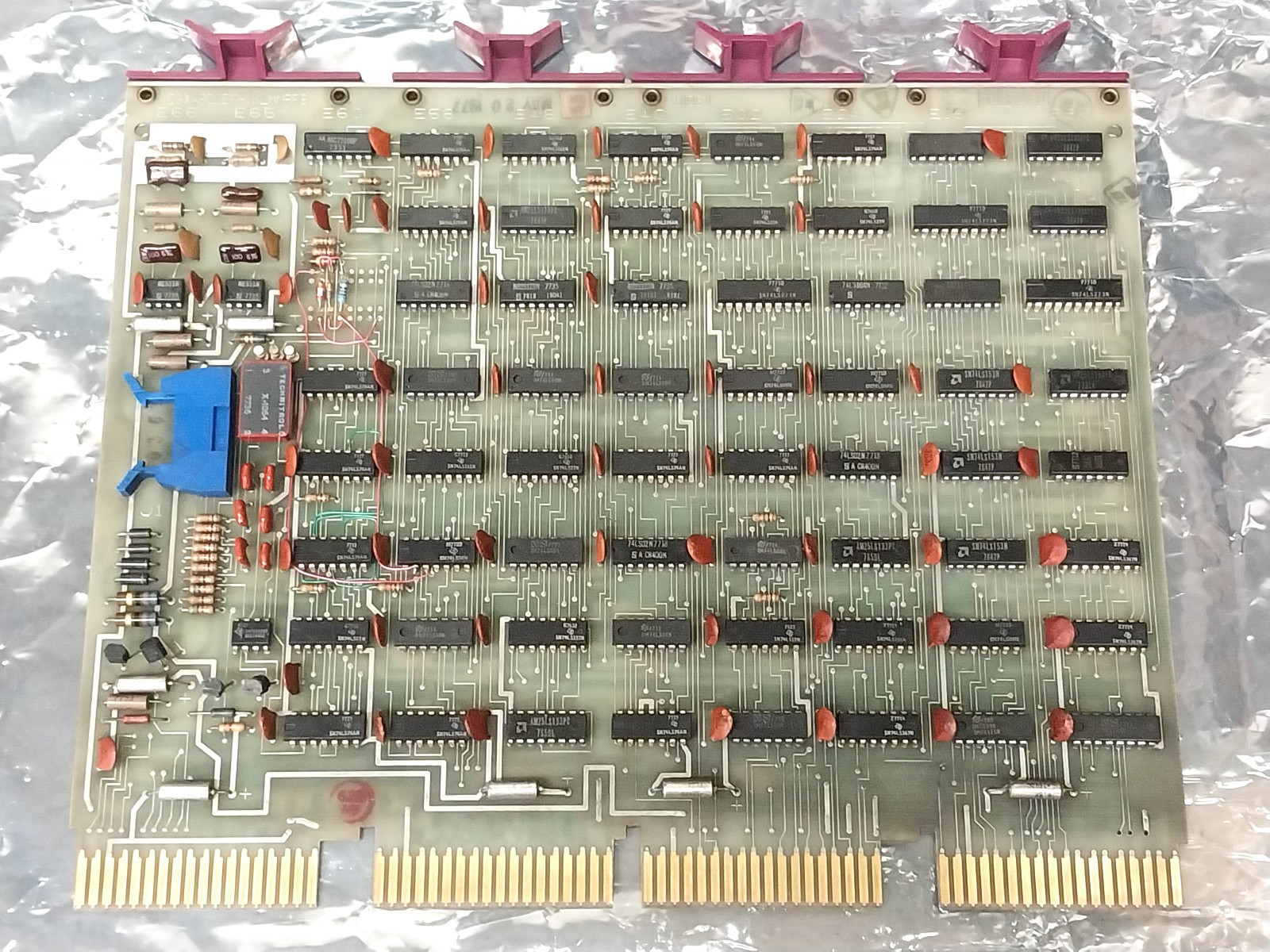 Nice DEC Digital Equipment M7127 PDP Serial Port Flip Chip Old Vintage Computer