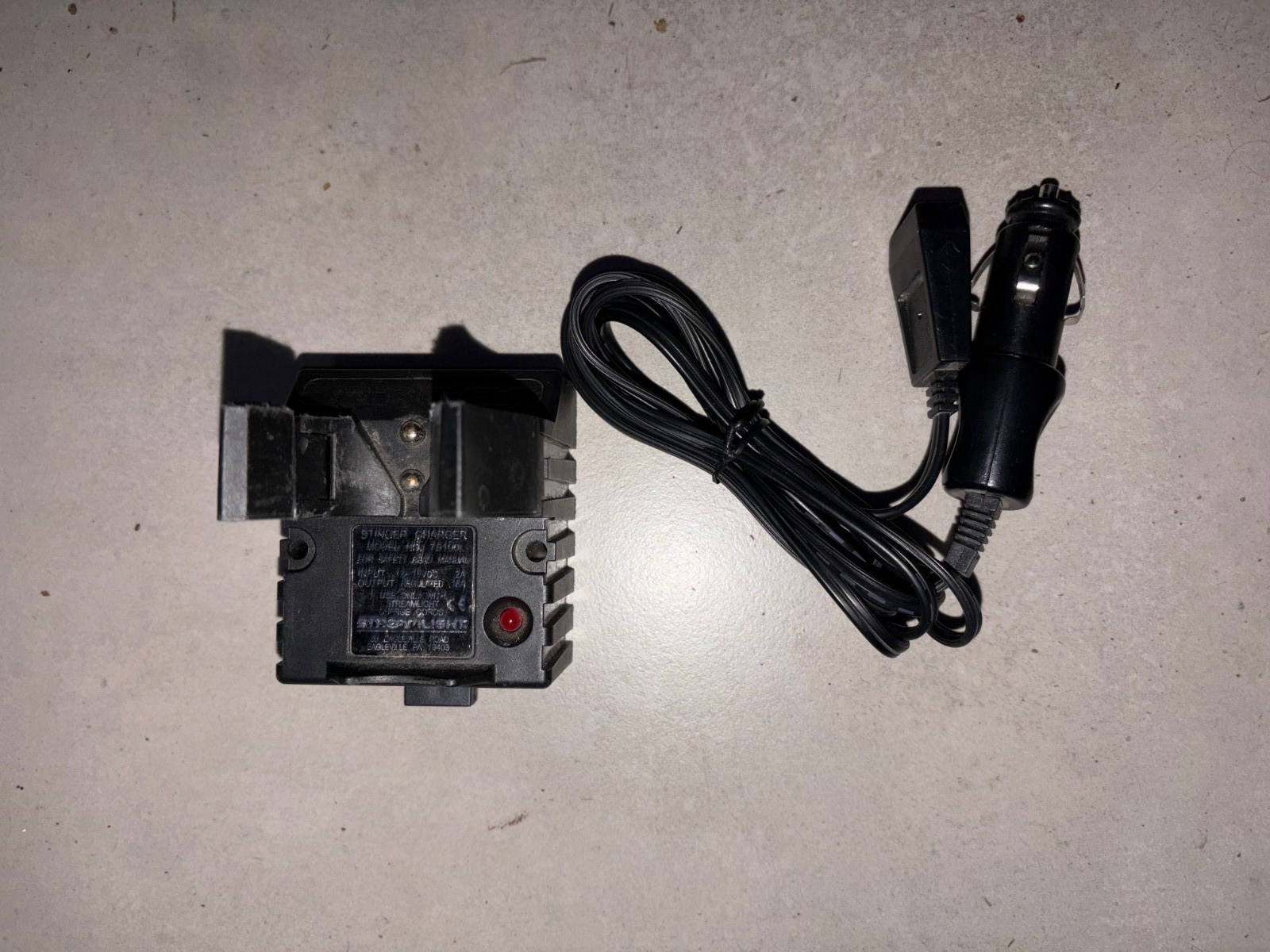 STREAMLIGHT 75105 Charger Base For Stinger Flashlights w/ Cig lighter Power Cord