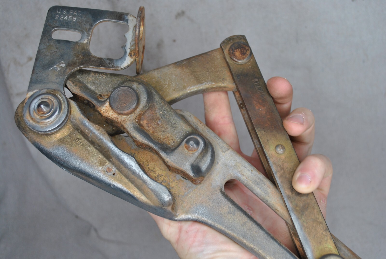 KLEIN TOOL PULLING GRIP 1659 40H cable puller tool lineman tool