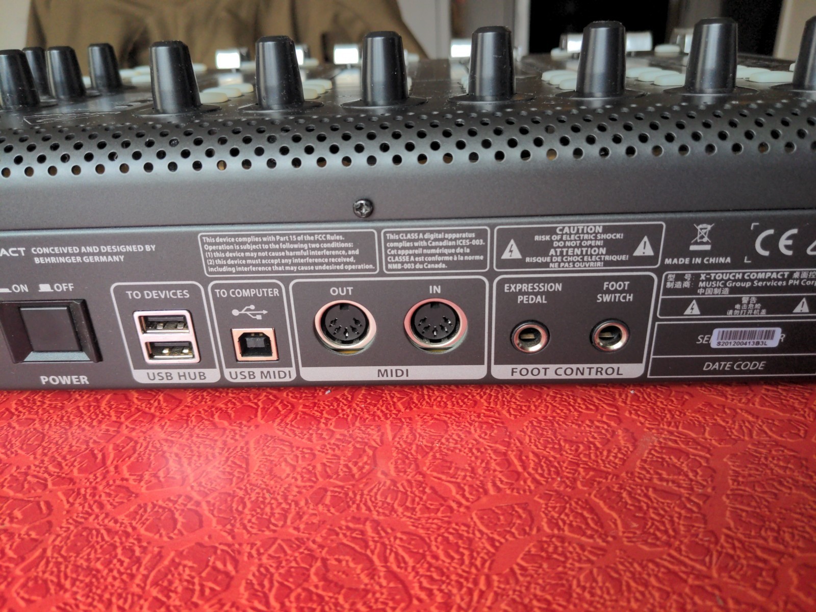 Behringer X-Touch Compact Universal Control Surface Music Recording Studio Mixer