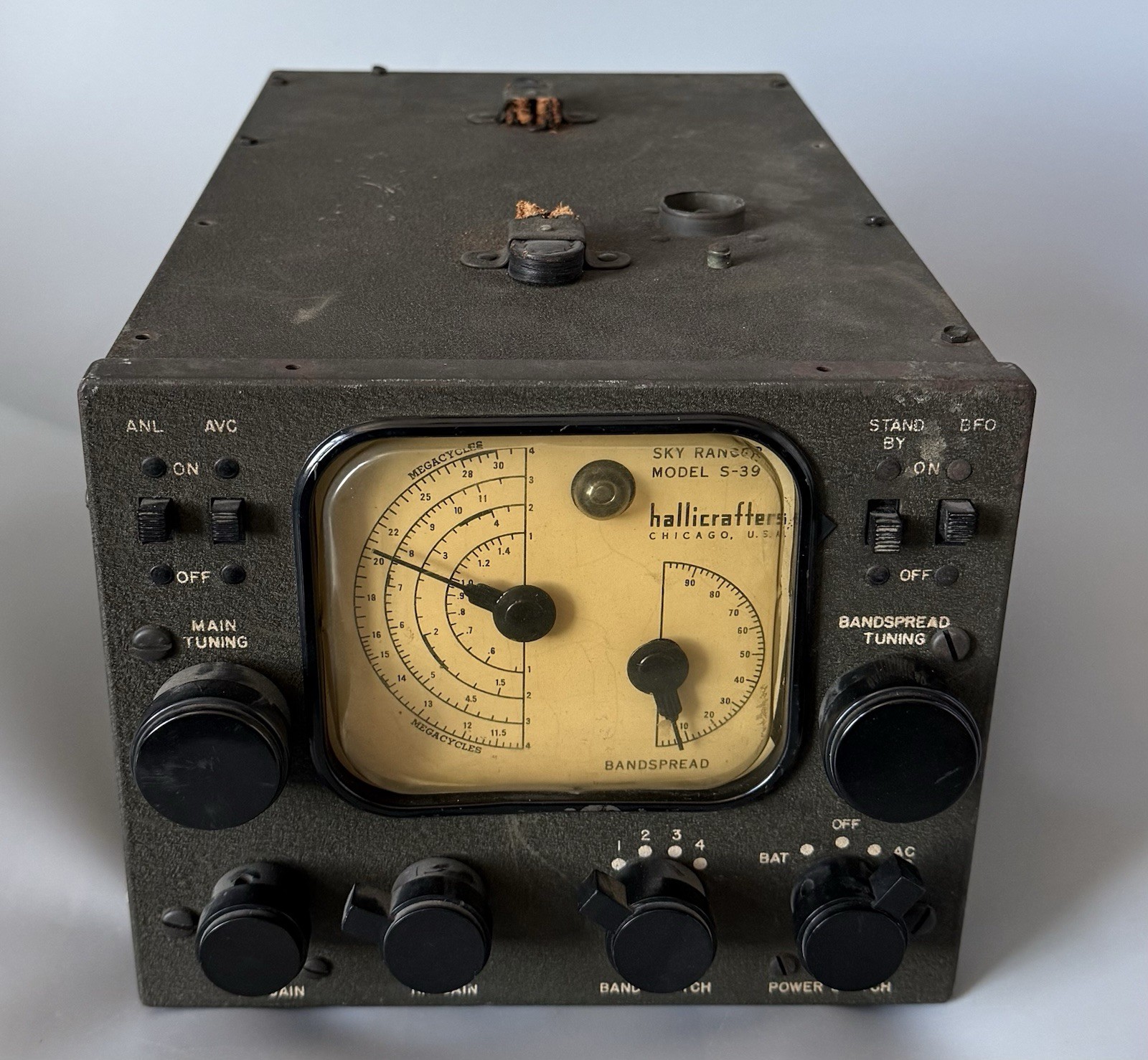 Parts/Repair Only — Must Read — Hallicrafters S-39 Sky Ranger Portable Ham Radio